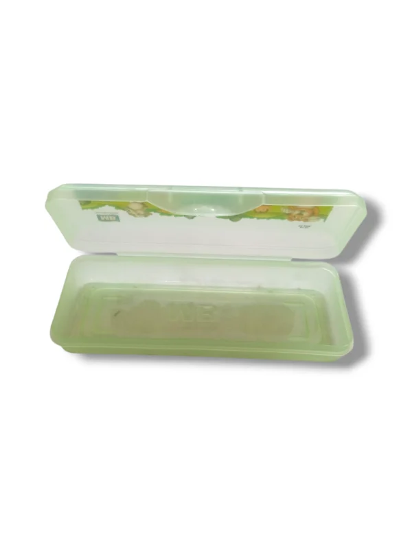 Inside tools of MB Stationery Geometry Box M-019