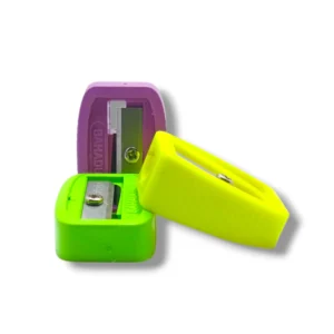 Bahadur Pencil Sharpener 126 close-up blade view