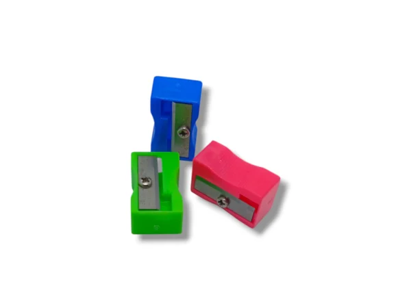 MB Grip Smart Pencil Sharpener M-059 in use – smooth sharpening