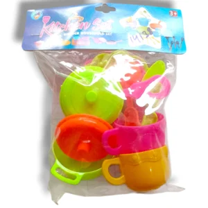 Child playing with kitchen set toys 14138 for imaginative cooking fun