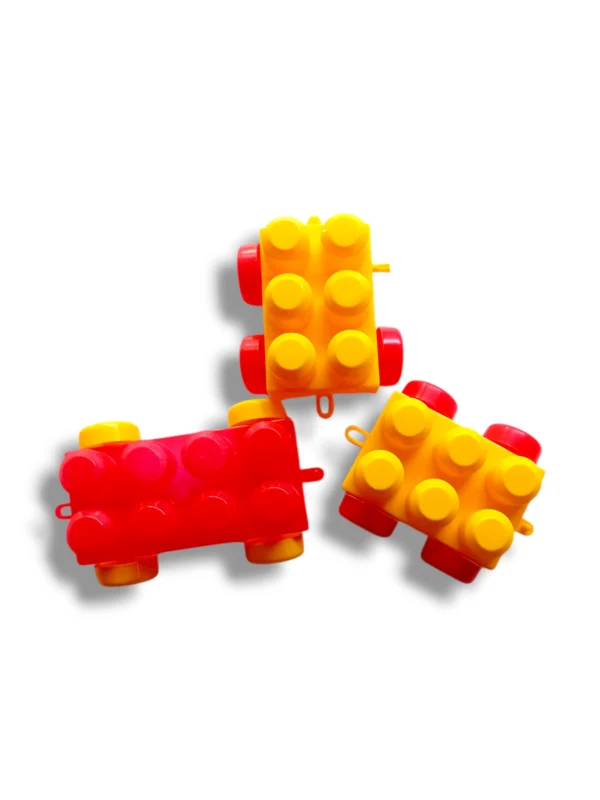 Children playing with the A-A1015 building play set